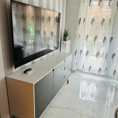 Apartment Bee61 * Langen Exklusiv Fuer 4 Personen *vollausstattung Mit Kueche* Inklusive Terrasse *