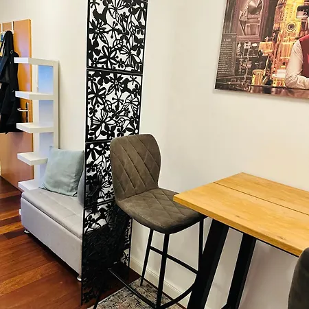 Bee61 * Exklusiv Für 4 Personen *vollausstattung Mit Küche* Inklusive Terrasse * Langen (Hessen)