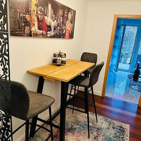 Bee61 * Exklusiv Für 4 Personen *vollausstattung Mit Küche* Inklusive Terrasse *