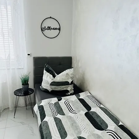 Bee61 * Langen Exklusiv Fuer 4 Personen *vollausstattung Mit Kueche* Inklusive Terrasse Apartment