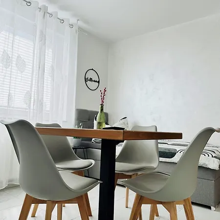 Appartement Bee61 * Exklusiv Fuer 4 Personen *vollausstattung Mit Kueche* Inklusive Terrasse