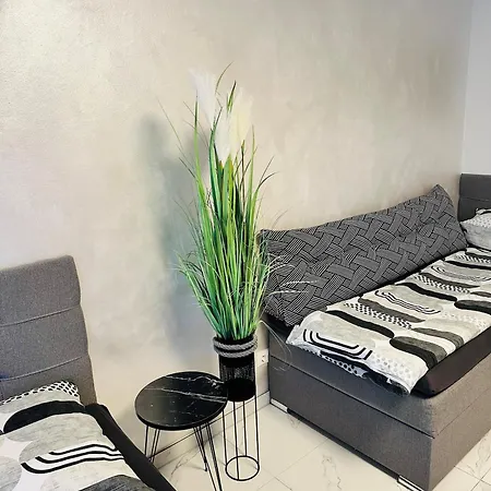 Bee61 * Exklusiv Für 4 Personen *vollausstattung Mit Küche* Inklusive Terrasse Apartment *