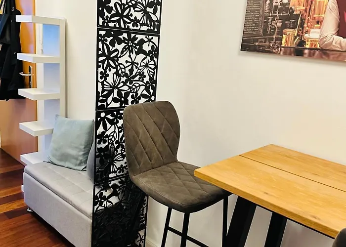 Bee61 * Exklusiv Fuer 4 Personen *vollausstattung Mit Kueche* Inklusive Terrasse * Langen (Hessen)