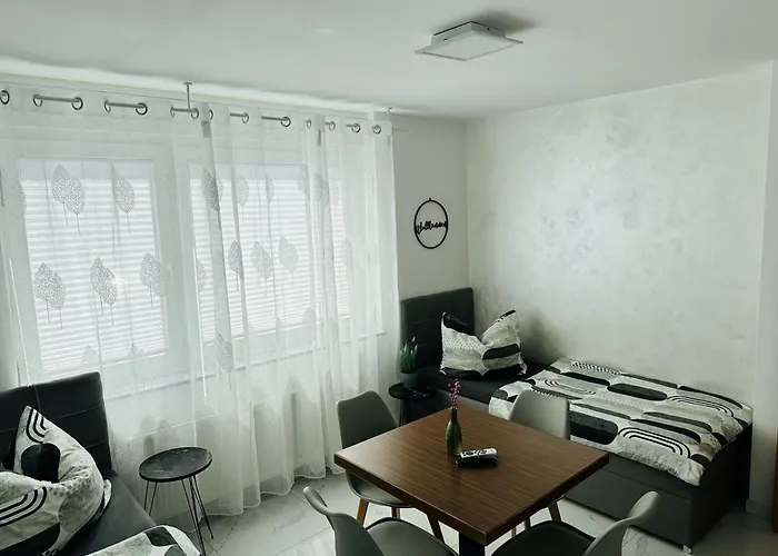 Bee61 * Exklusiv Fuer 4 Personen *vollausstattung Mit Kueche* Inklusive Terrasse * Langen (Hessen)