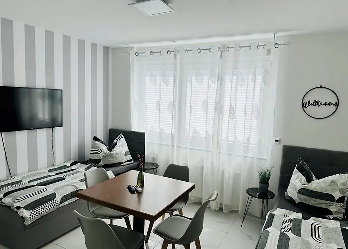 Bee61 * Exklusiv Fuer 4 Personen *vollausstattung Mit Kueche* Inklusive Terrasse